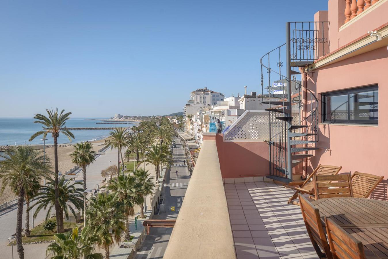 Insitges Ribera'S Beach Bagian luar foto